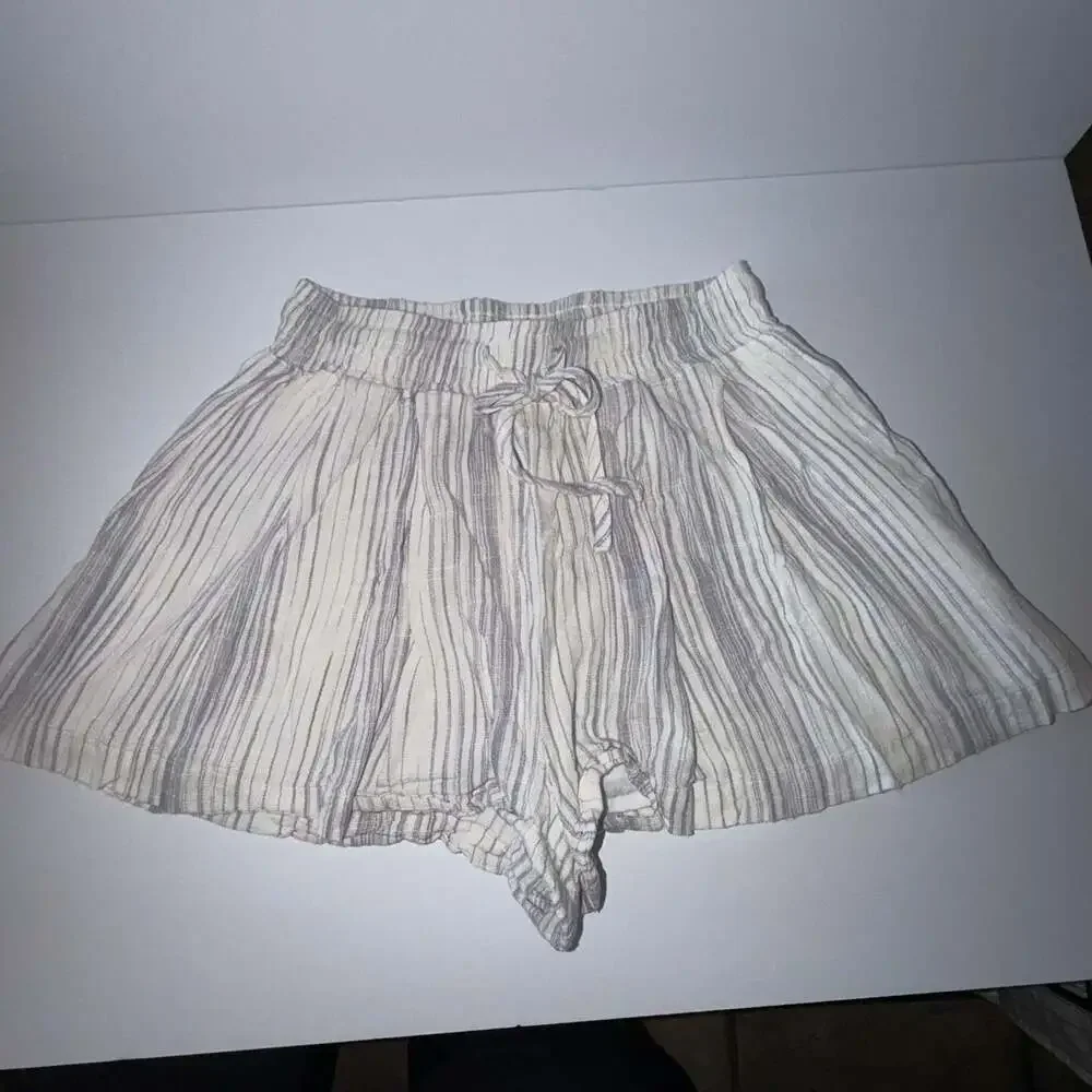 Thread Supply Linen Blend Drawstring Shorts in Grey Combo